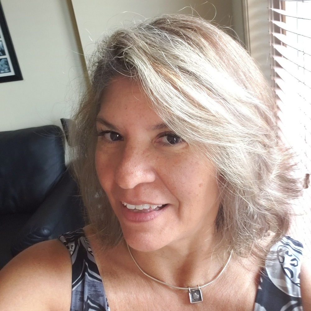 Meet your Posher, Monica